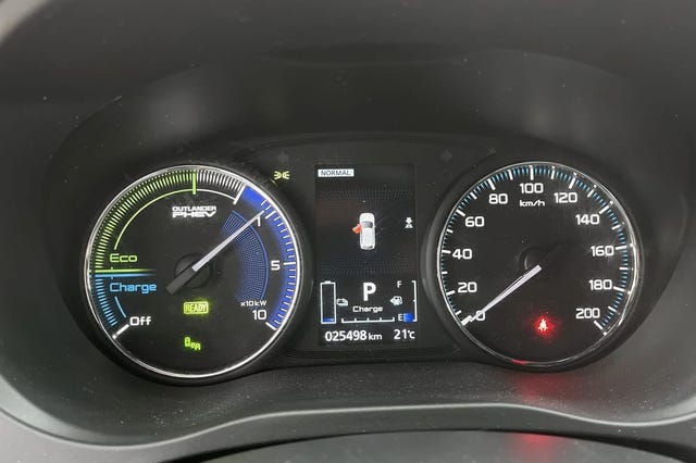 JMBXDGG3WLZ022422 2020 MITSUBISHI OUTLANDER-3