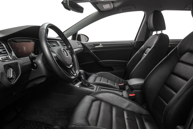 2019 VOLKSWAGEN GOLF - 11