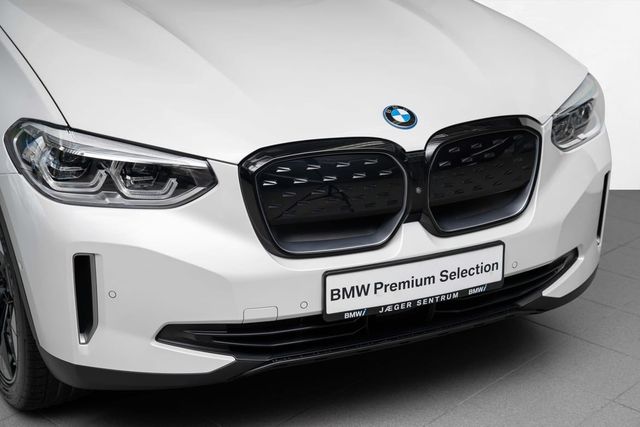 2021 BMW IX3 - 4