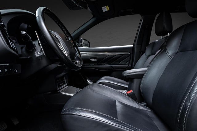 2020 MITSUBISHI OUTLANDER - 11