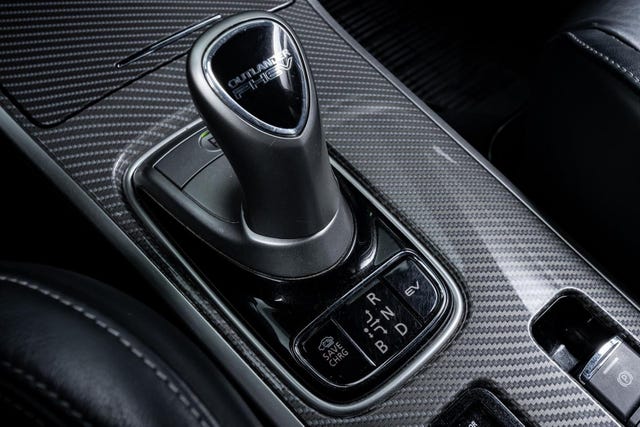 2020 MITSUBISHI OUTLANDER - 26