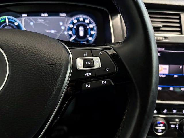 2019 VOLKSWAGEN GOLF - 28