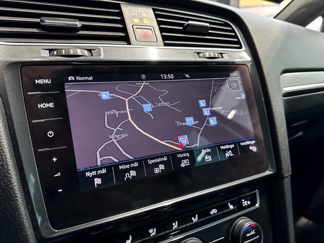2019 VOLKSWAGEN GOLF - 33