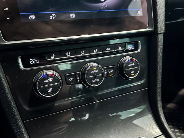2019 VOLKSWAGEN GOLF - 35