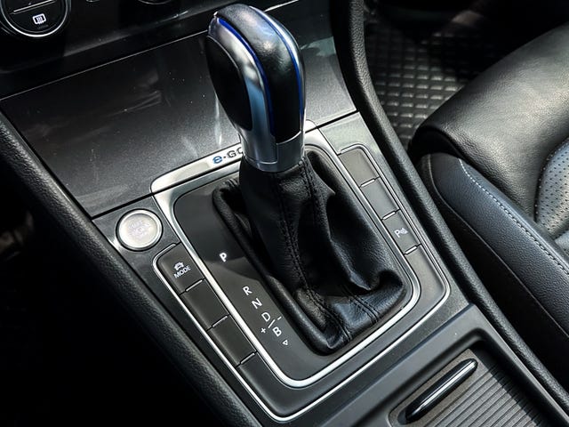2019 VOLKSWAGEN GOLF - 36
