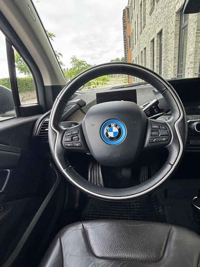 2017 BMW I3 - 23