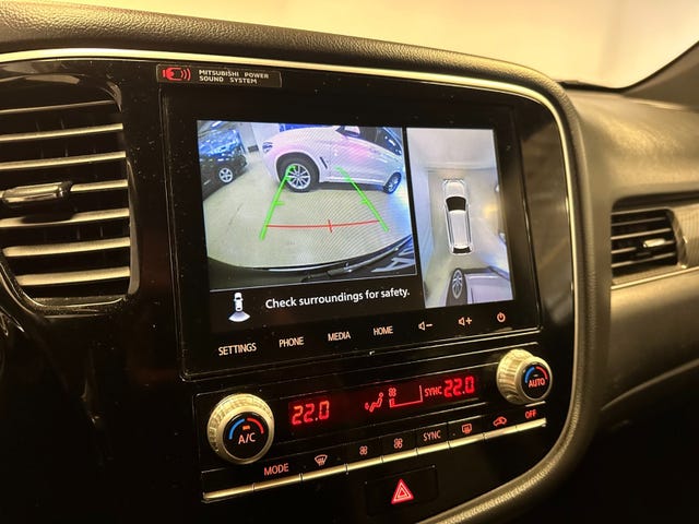 2020 MITSUBISHI OUTLANDER - 24
