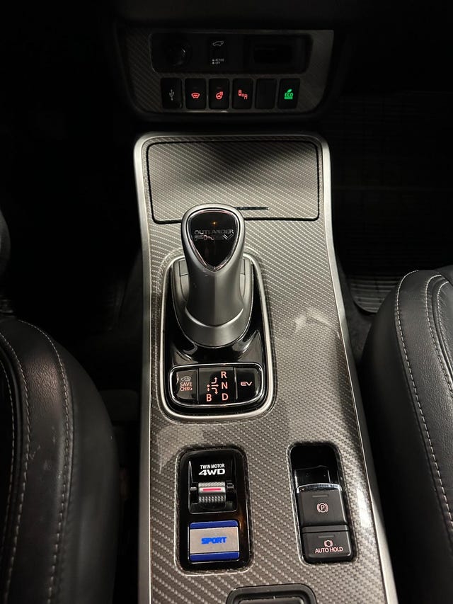 2020 MITSUBISHI OUTLANDER - 17
