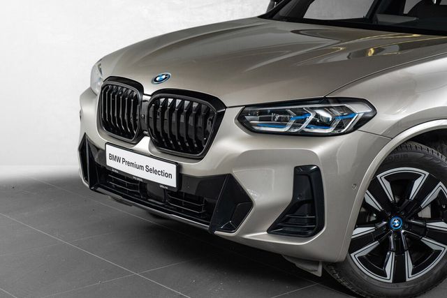 2022 BMW IX3 - 5