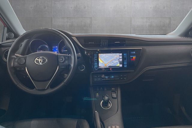 2016 TOYOTA AURIS - 9