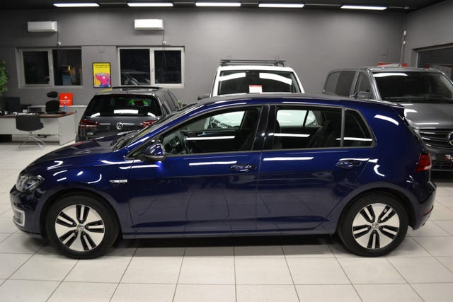 WVWZZZAUZJW907972 2018 VOLKSWAGEN GOLF-3