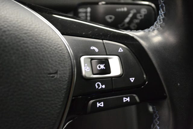 2018 VOLKSWAGEN GOLF - 19