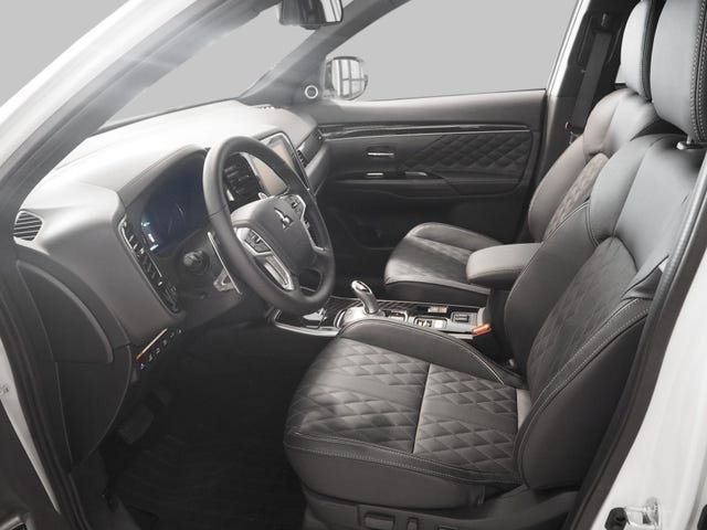 2020 MITSUBISHI OUTLANDER - 7