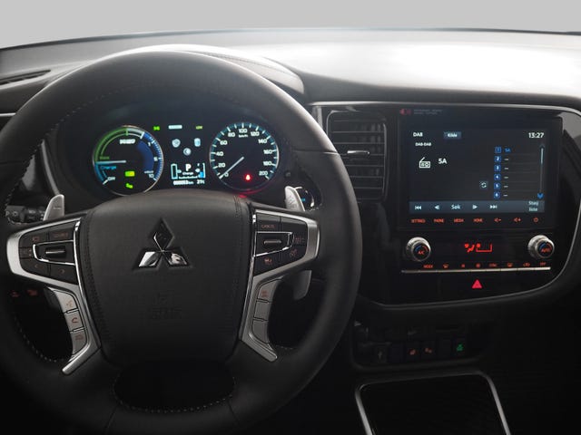 2020 MITSUBISHI OUTLANDER - 9
