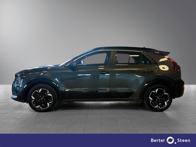 KNACR811FP5018374 2023 KIA NIRO-1