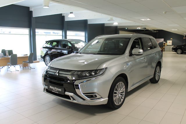JMBXDGG3WLZ041453 2020 MITSUBISHI OUTLANDER-2