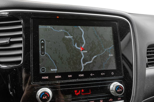 2020 MITSUBISHI OUTLANDER - 16