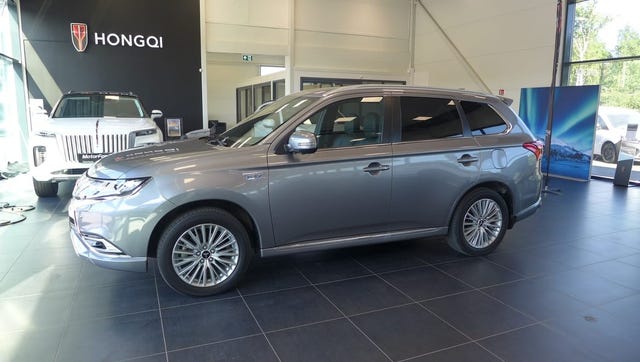 JMBXDGG3WLZ013377 2020 MITSUBISHI OUTLANDER-2