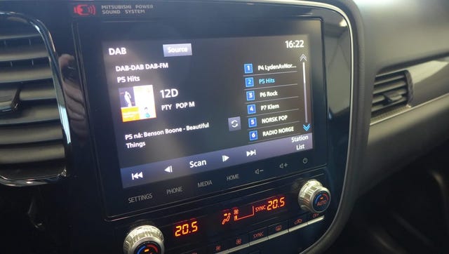 2020 MITSUBISHI OUTLANDER - 17