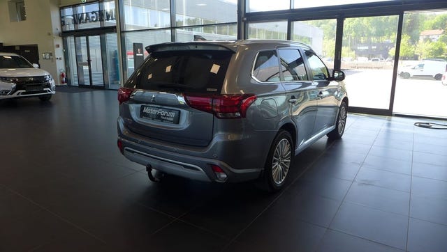 2020 MITSUBISHI OUTLANDER - 7
