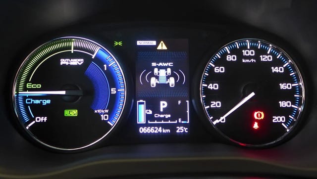 2020 MITSUBISHI OUTLANDER - 14