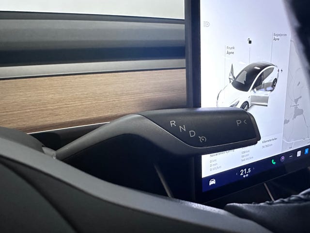2019 TESLA MODEL 3 - 27