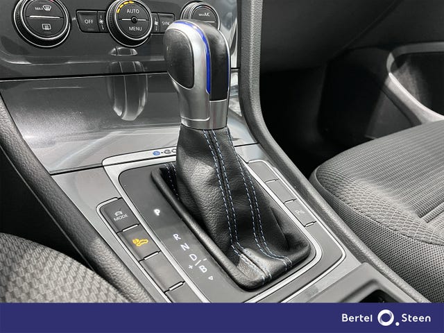 2019 VOLKSWAGEN GOLF - 11