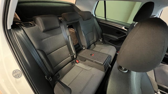 2019 VOLKSWAGEN GOLF - 24