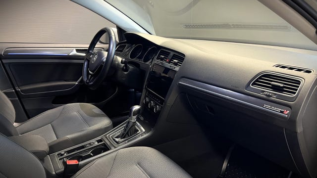 2019 VOLKSWAGEN GOLF - 22