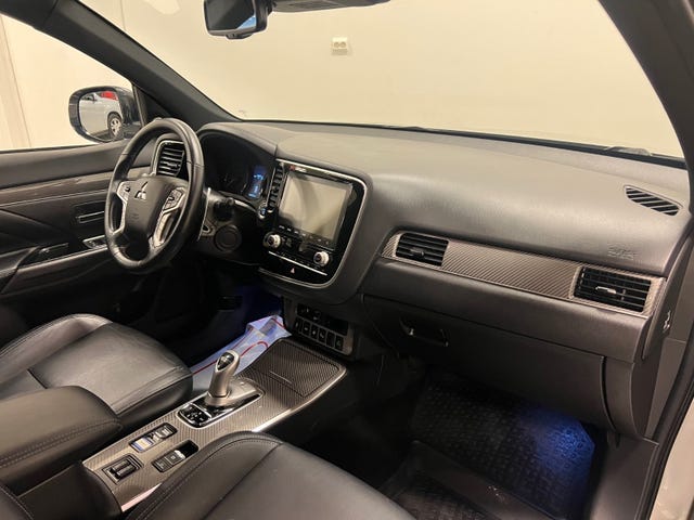 2020 MITSUBISHI OUTLANDER - 14