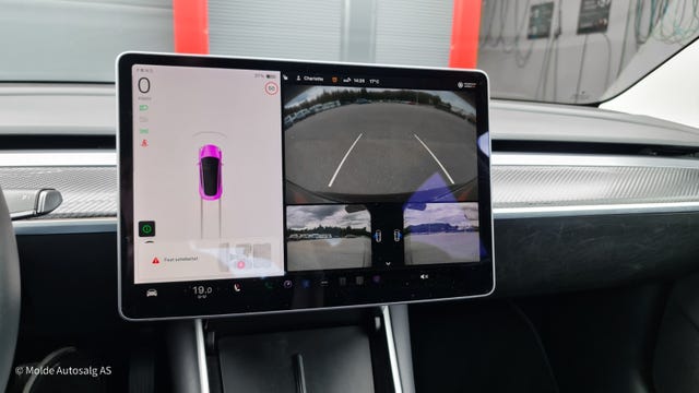 2019 TESLA MODEL 3 - 18