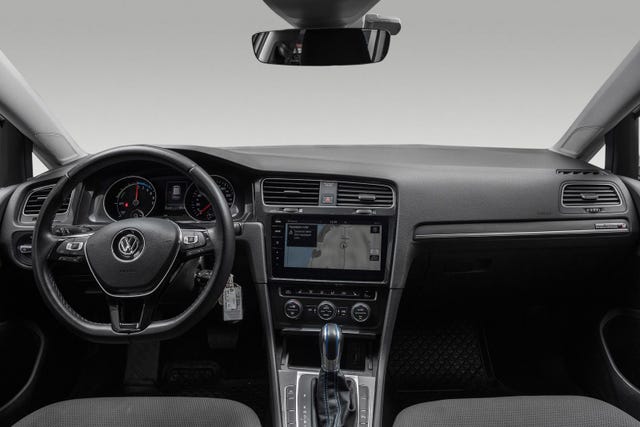 2018 VOLKSWAGEN GOLF - 13