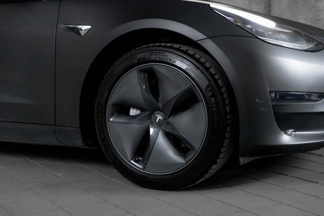 5YJ3E7EA8KF376457 2019 TESLA MODEL 3-2