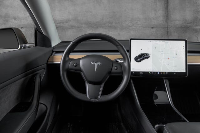 2019 TESLA MODEL 3 - 11