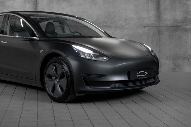 5YJ3E7EA8KF376457 2019 TESLA MODEL 3-1