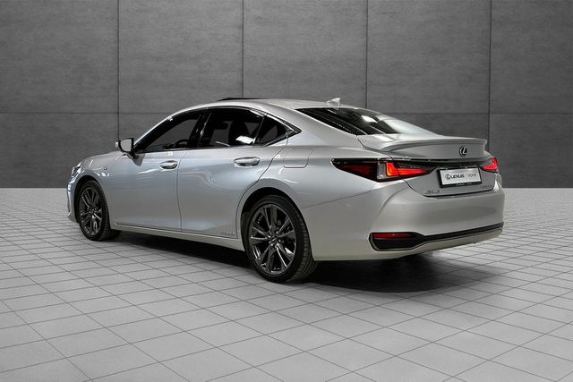 JTHB21B1702121819 2021 LEXUS ES-3