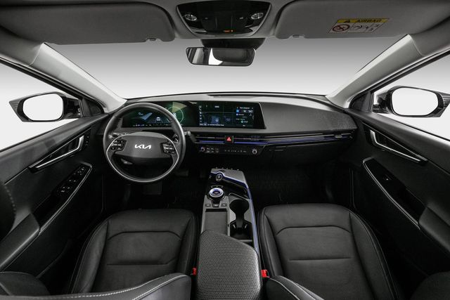 2022 KIA EV6 - 14