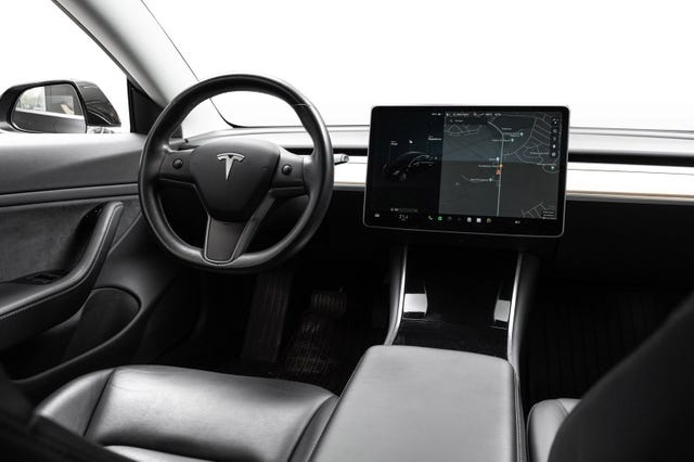 2019 TESLA MODEL 3 - 17