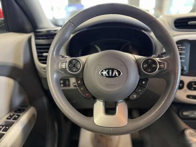 2016 KIA SOUL - 31