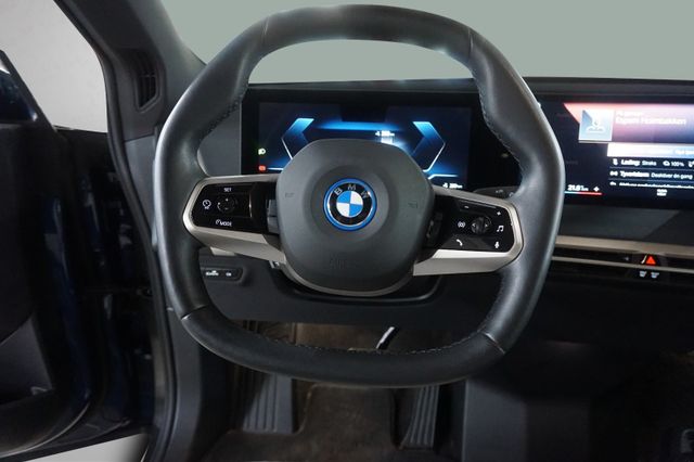 2022 BMW IX XDRIVE 40 - 12