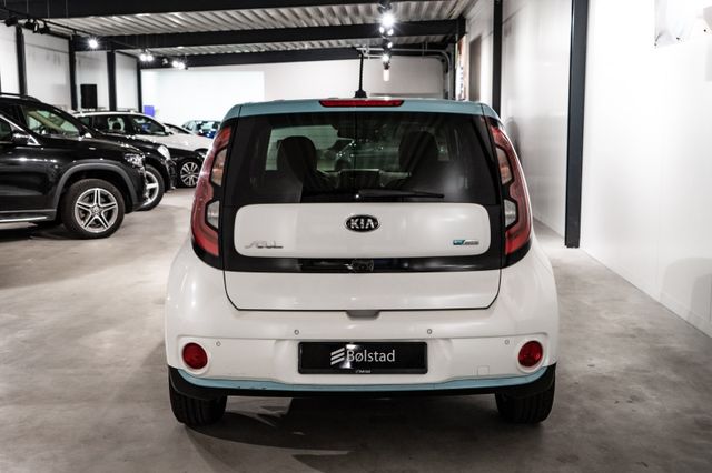 KNAJX81EFH7020609 2017 KIA SOUL-3