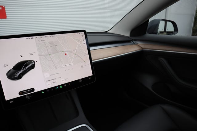 2021 TESLA MODEL 3 - 22
