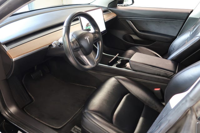 2019 TESLA MODEL 3 - 16