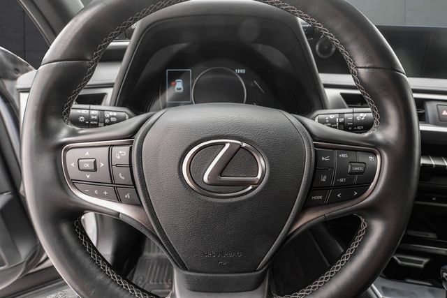 2021 LEXUS UX - 12