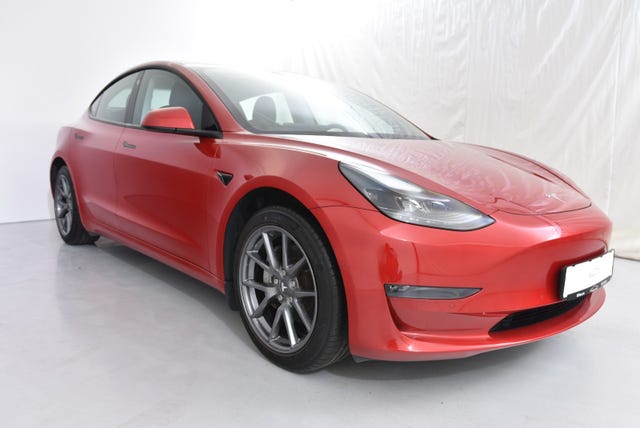 5YJ3E7EB3MF883472 2021 TESLA MODEL 3-4