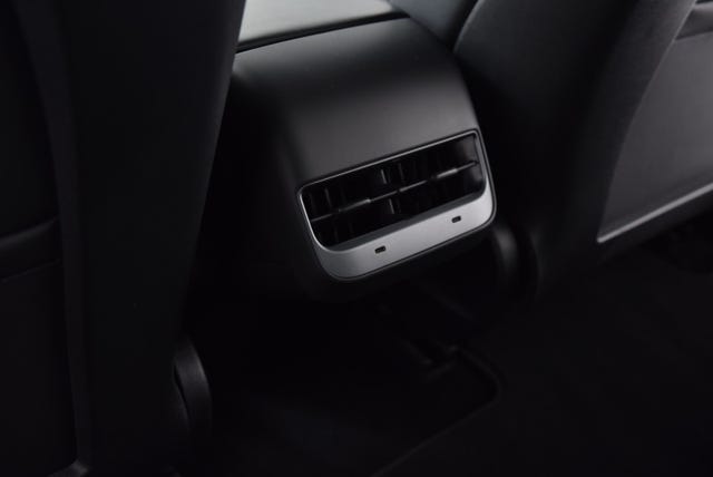 2021 TESLA MODEL 3 - 33
