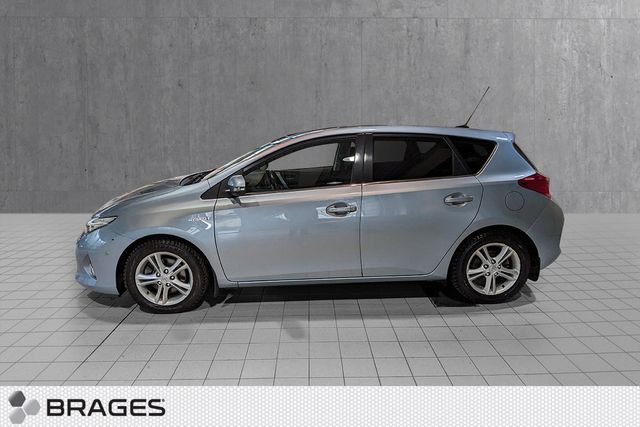 SB1MS3JE50E004284 2013 TOYOTA AURIS-1