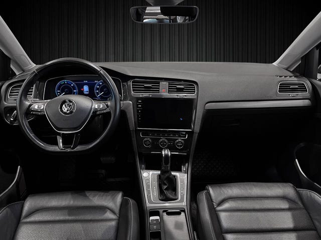 2019 VOLKSWAGEN GOLF - 22