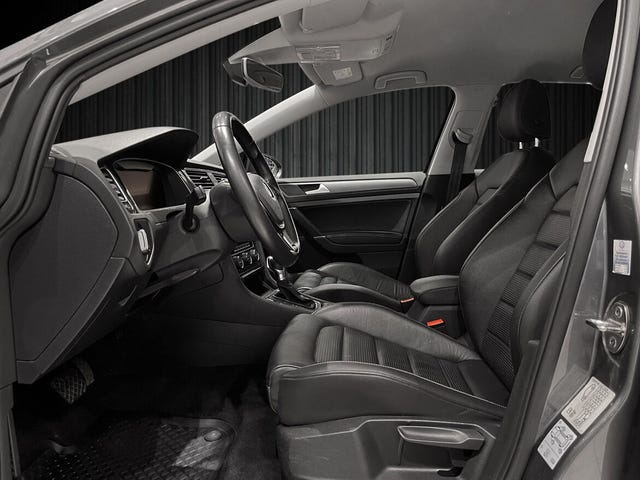 2019 VOLKSWAGEN GOLF - 23