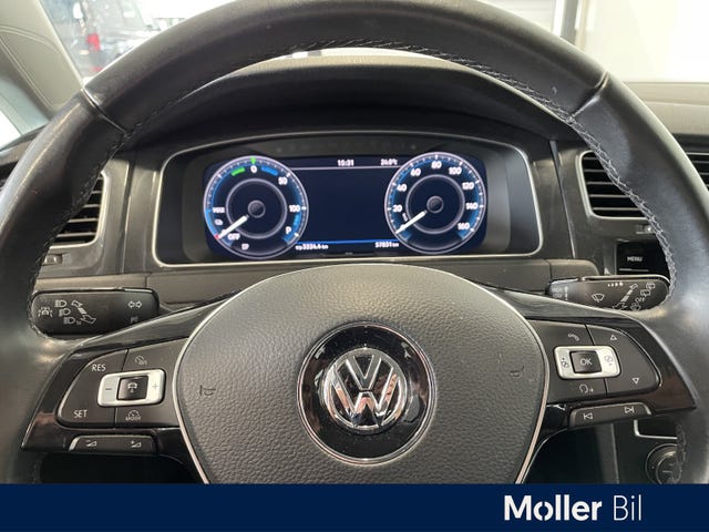 2018 VOLKSWAGEN GOLF - 11